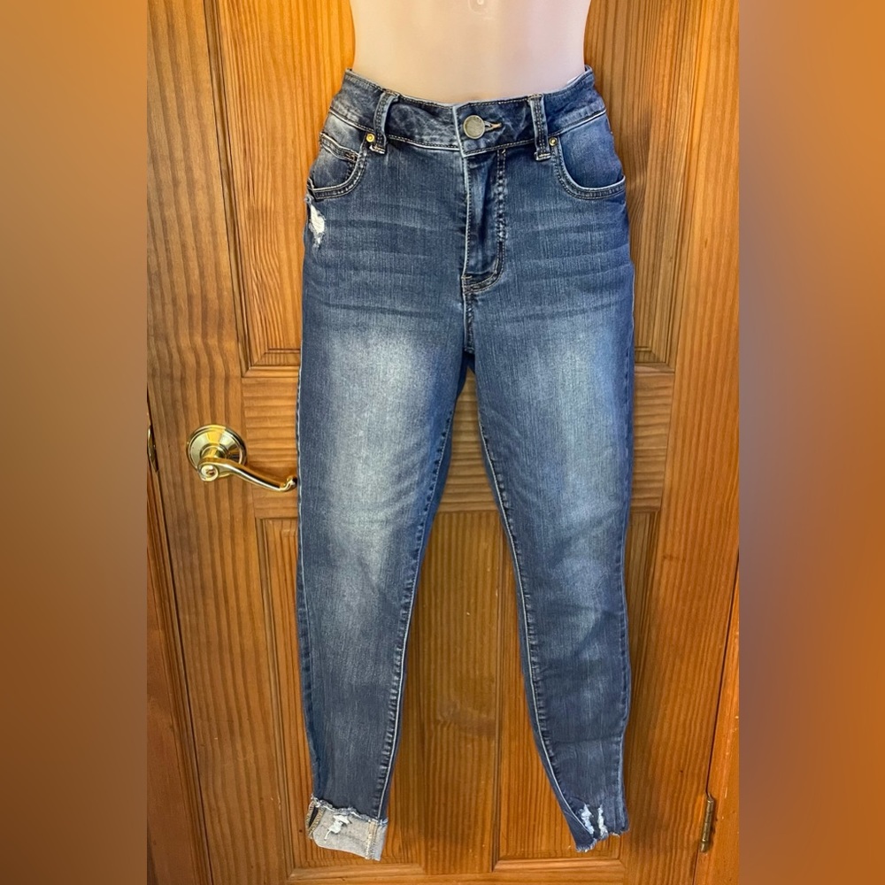 Maurices Everflex Curvy Skinny Jeans